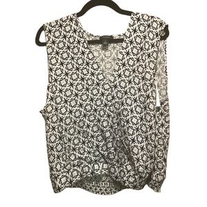 Halogen Black and White Geometric Blouse NWT‎ Size XL